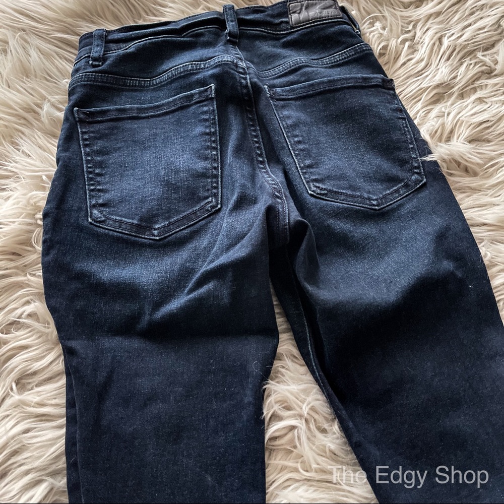 Express | High Waisted Perfect Curves Leggings 00 SHORT - Picture 4 of 7